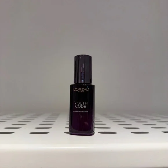 L'Oréal Paris Revitalift Youth Code de-puffing eye serum - Picture 2 of 2